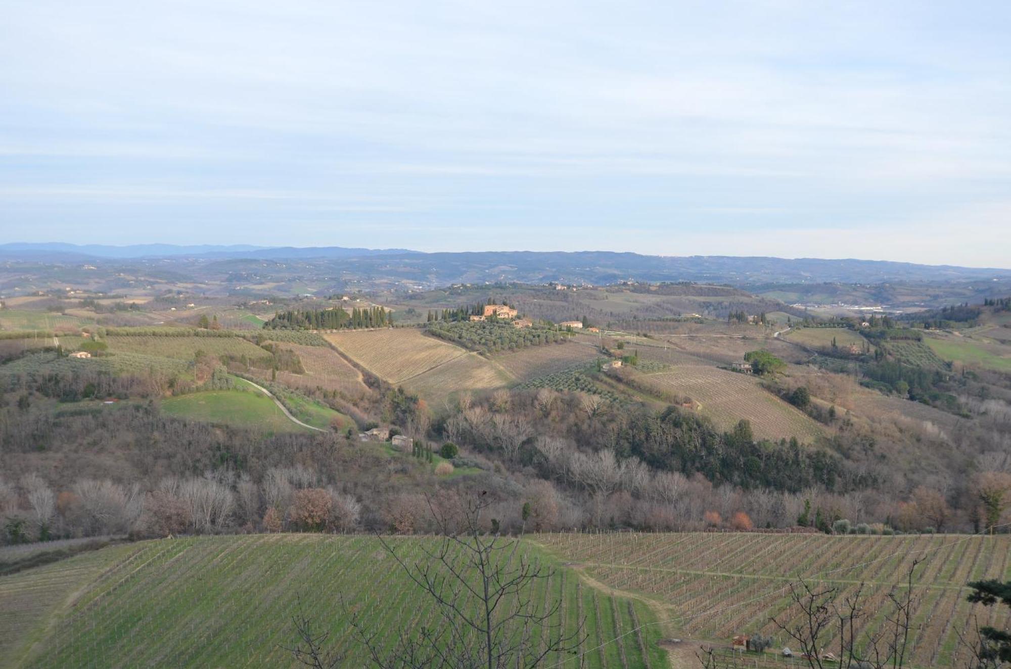 Appartamento Il Nespolo ซานจีมิญญาโน ภายนอก รูปภาพ